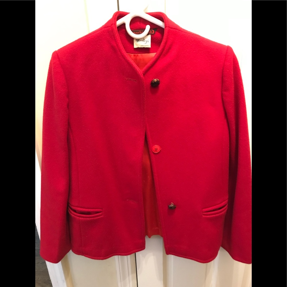 New England Mackintosh woman’s pure wool jacket